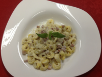 Tortellini with bacon flakes (340 gr)